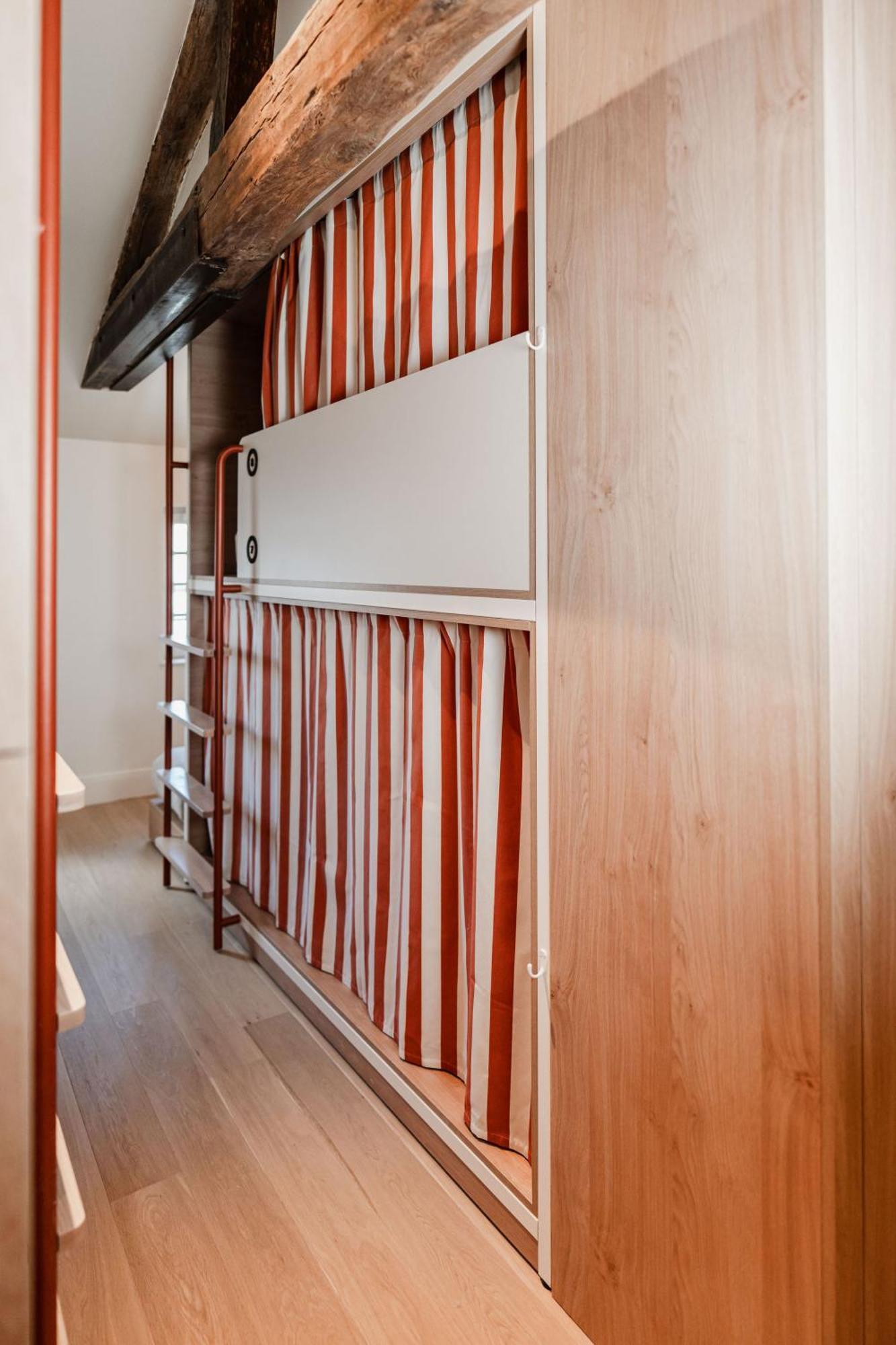 Central Hostel La Rochelle Centre Ngoại thất bức ảnh